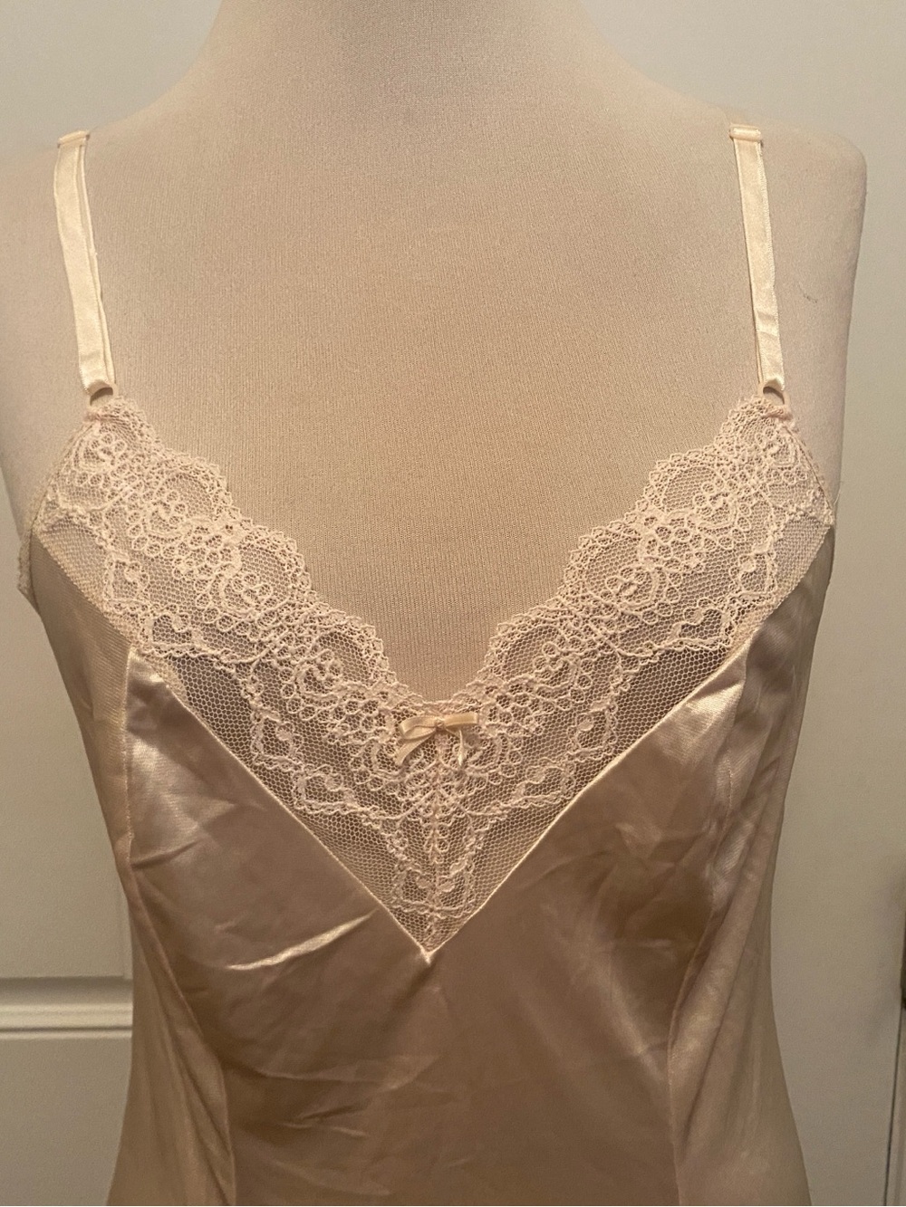 Maidenform Satin Slip with Lace Trim in Champagne Beige
